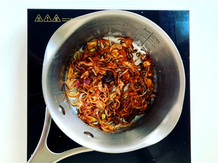 Image of Prepare the baseIn a saucepan, heat ¾ of the desi...